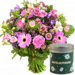 Boeket roze en paarse gefeliciteerd bloemen + gefeliciteerd blikje