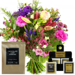 Veldgeplukte bloemen + koekjes en thee