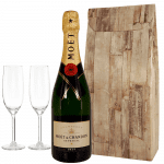 Moët Chandon en
2 champagne glazen